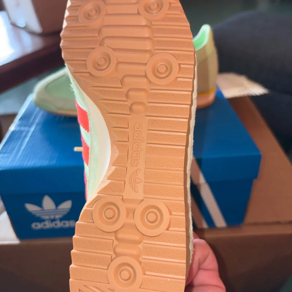 Adidas SL 72 OG - soft neon green/yellow and neon orange stripes - Picture 5 of 7